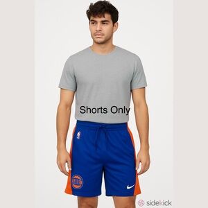 Men’s Nike NBA New York Knicks Team Practice Shorts with Swoosh Logo, Size L.